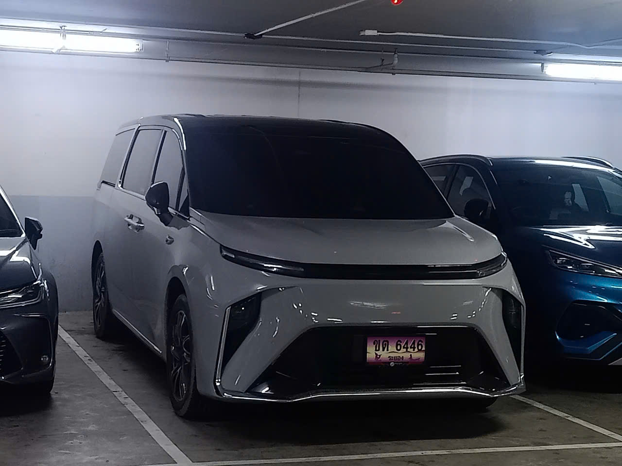 ขต 6446, MG Maxus 9 