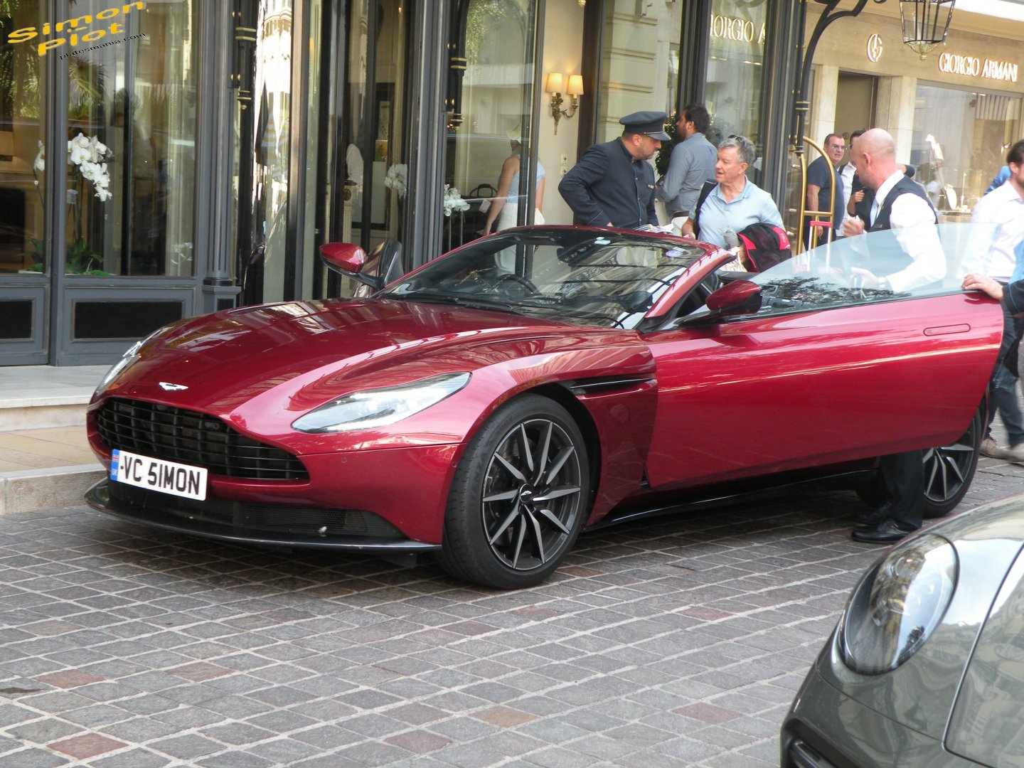 VC51MON, Aston Martin DB11 Volante Convertible (AM5), 2018–2023