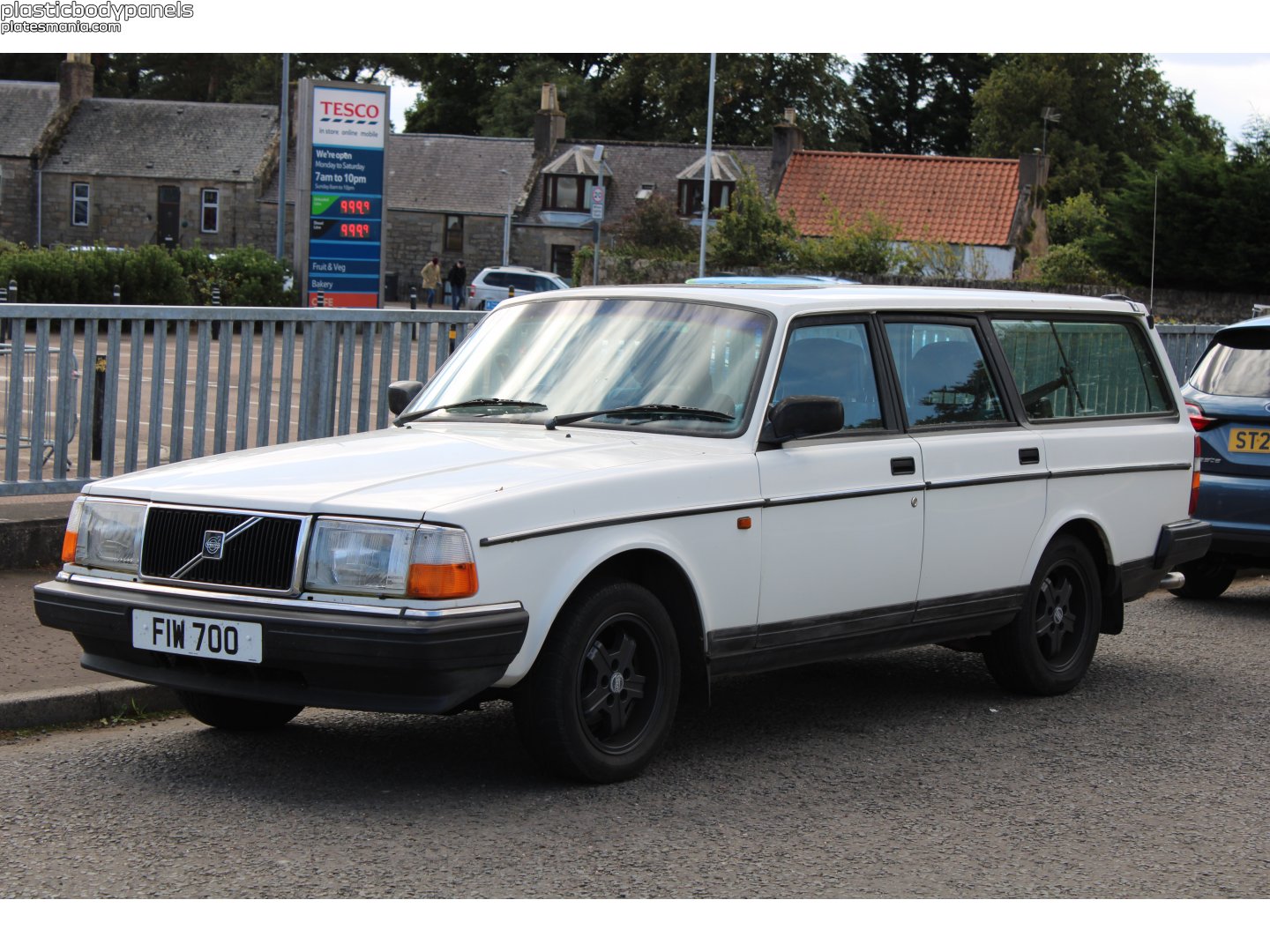 FIW700, Volvo 240-Series 1st gen 5-door Wagon (245), facelift, 1978–1993