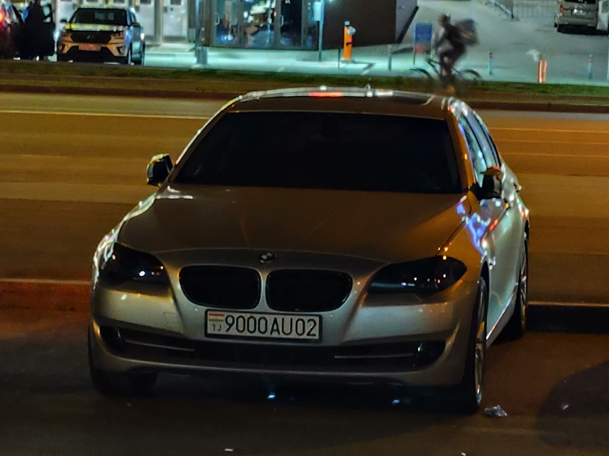 9000AU02, BMW 5 Series 6th gen Sedan (F10/F18), 2010–2017