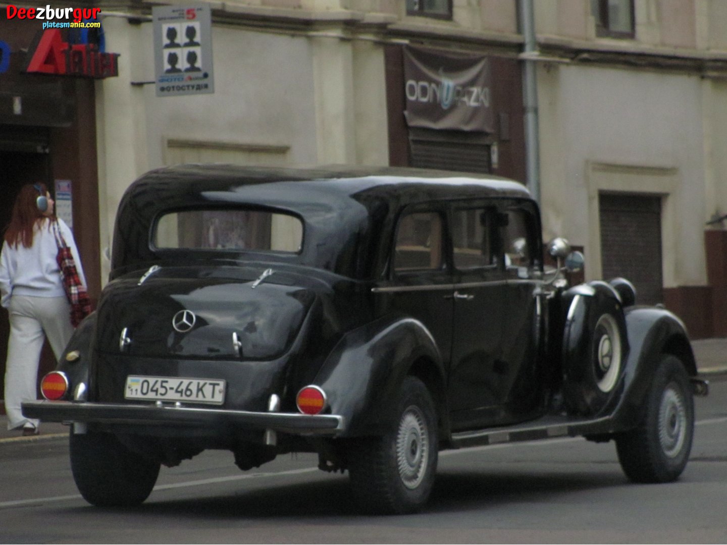 11 045-46 KT, Mercedes-Benz 770 