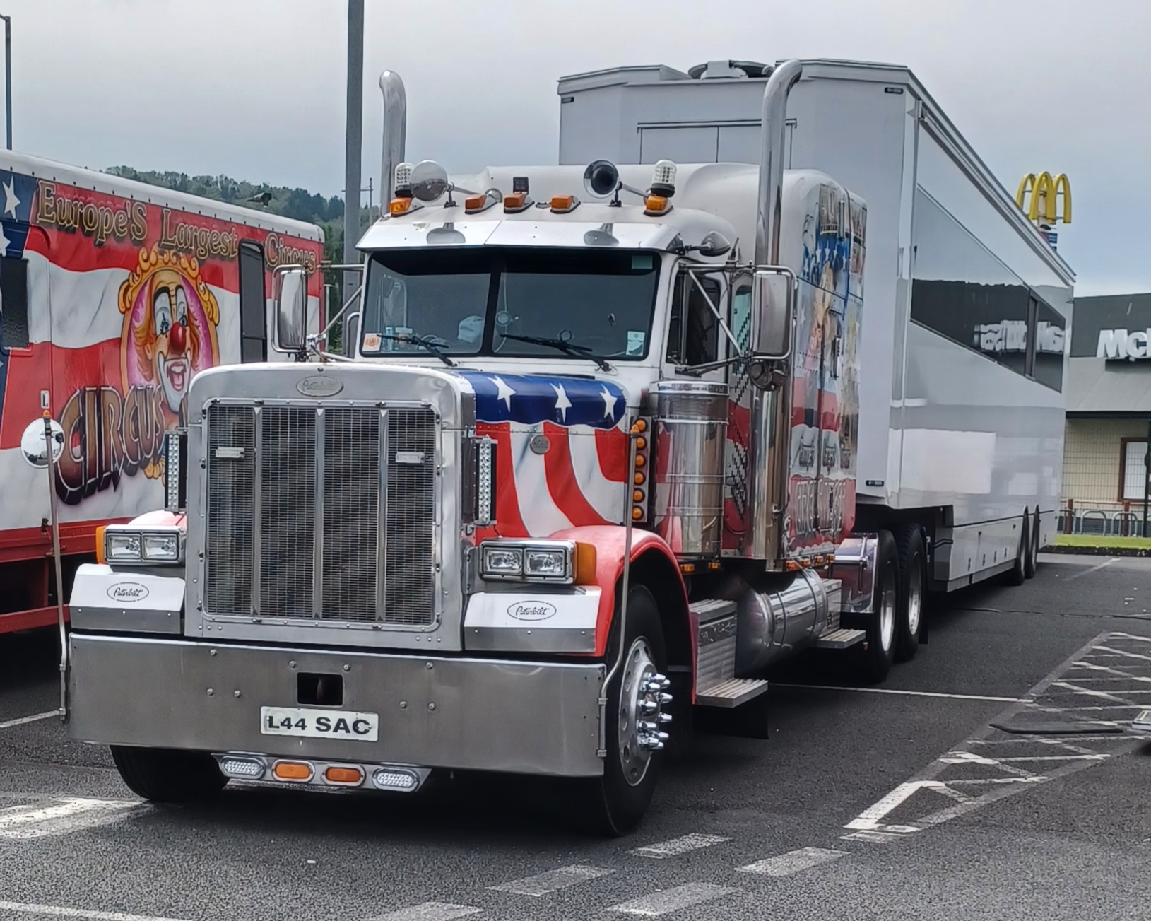 L44SAC, Peterbilt 379 