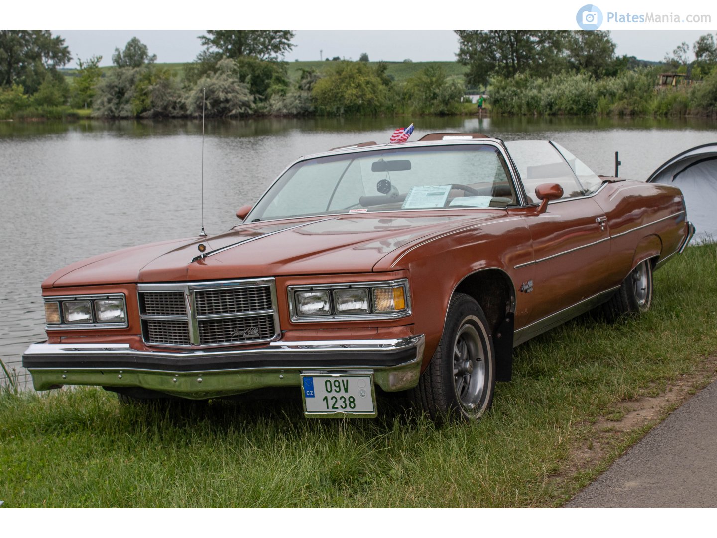 09V 1238, Pontiac Grand Ville 1st gen 1975 2-door Convertible (R67; B-body), 4th facelift, 1974–1975