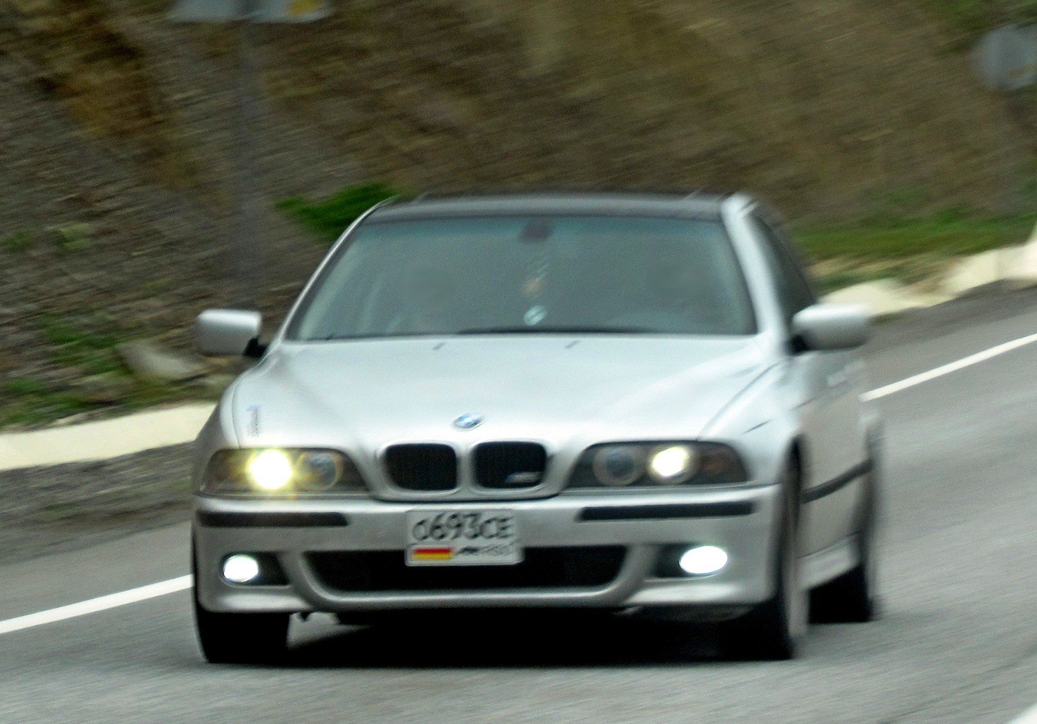 о 693 се, BMW 5 Series 4th gen Sedan (E39), 1995–2003