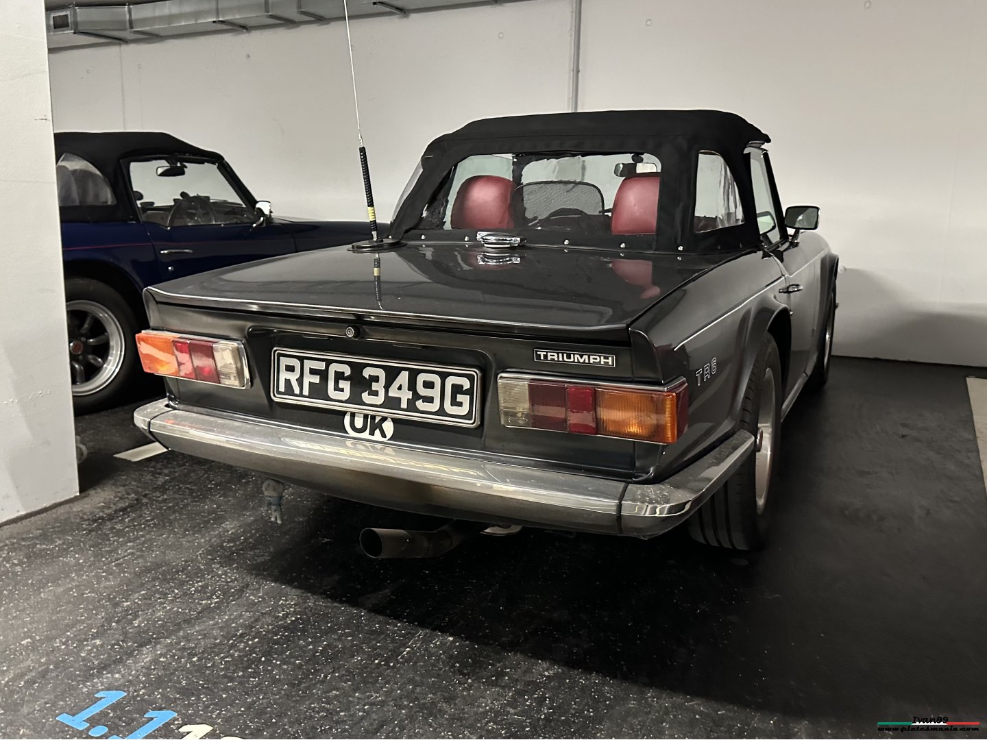 RFG349G, Triumph TR6 