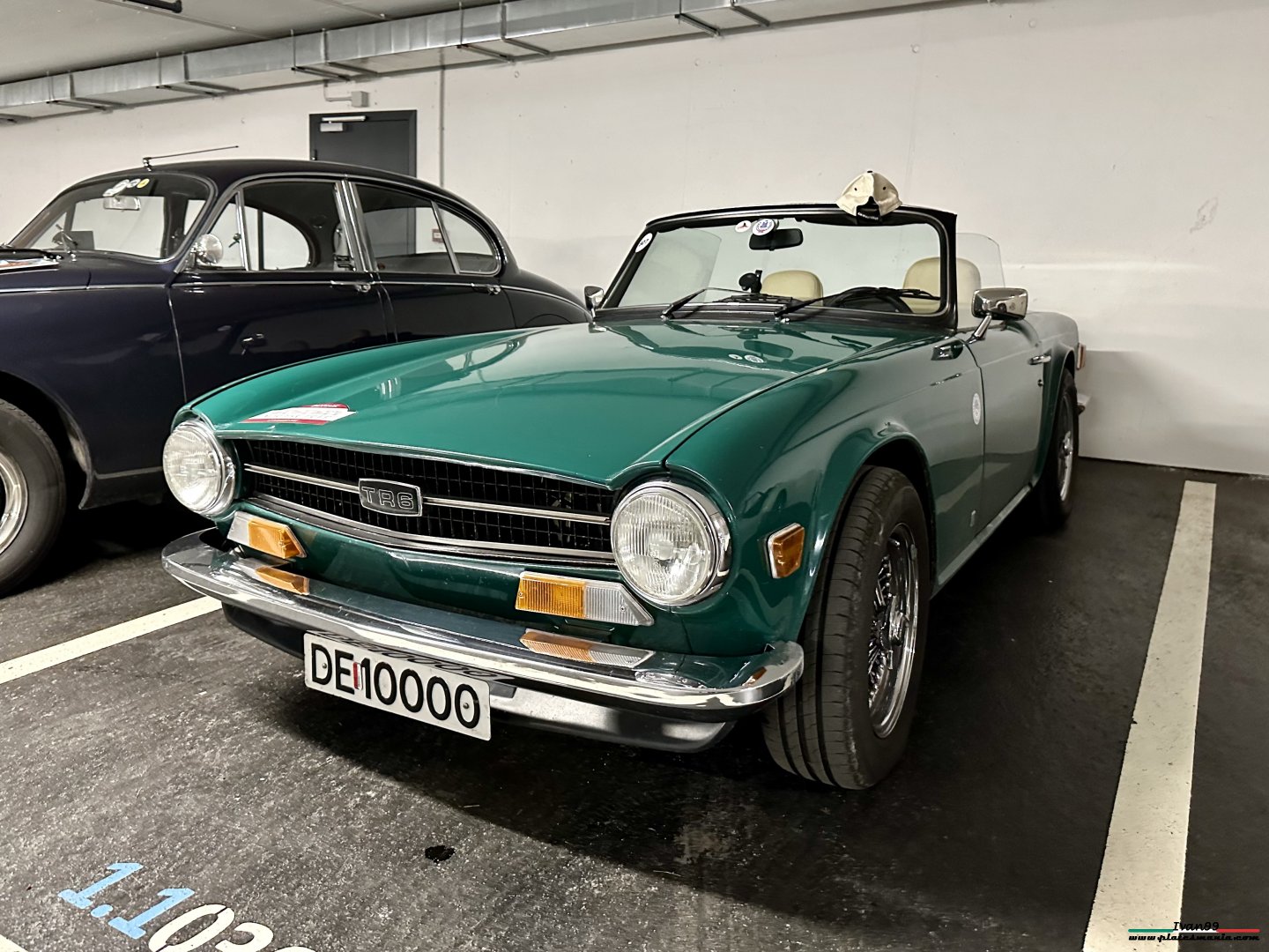 DE 10000, Triumph TR6 