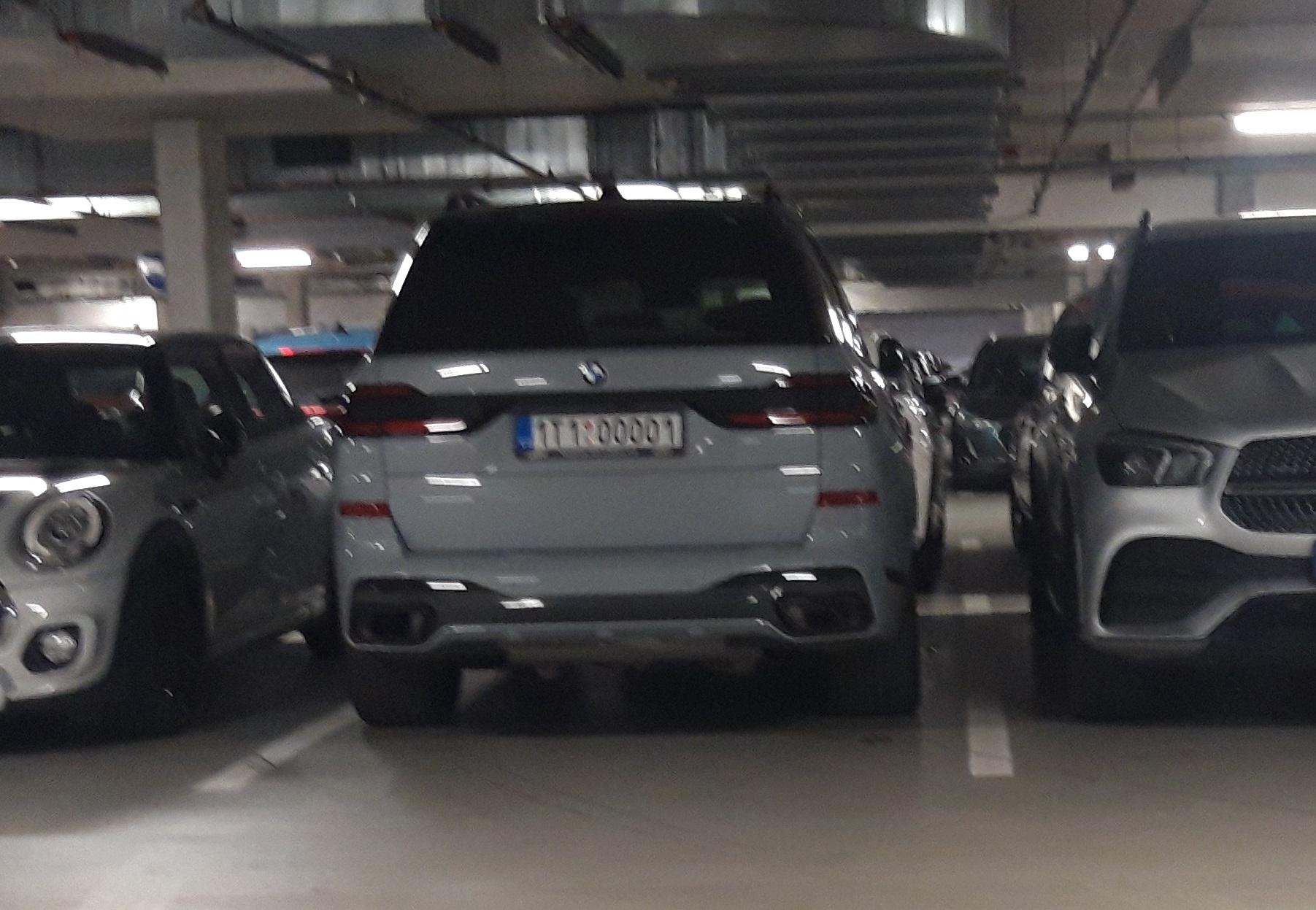 1T1 00001, BMW X7 1st gen (G07), 2019–2022