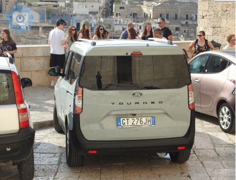 GT 276 JH, Ford Tourneo Courier