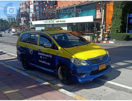 ทข 577, Toyota Innova