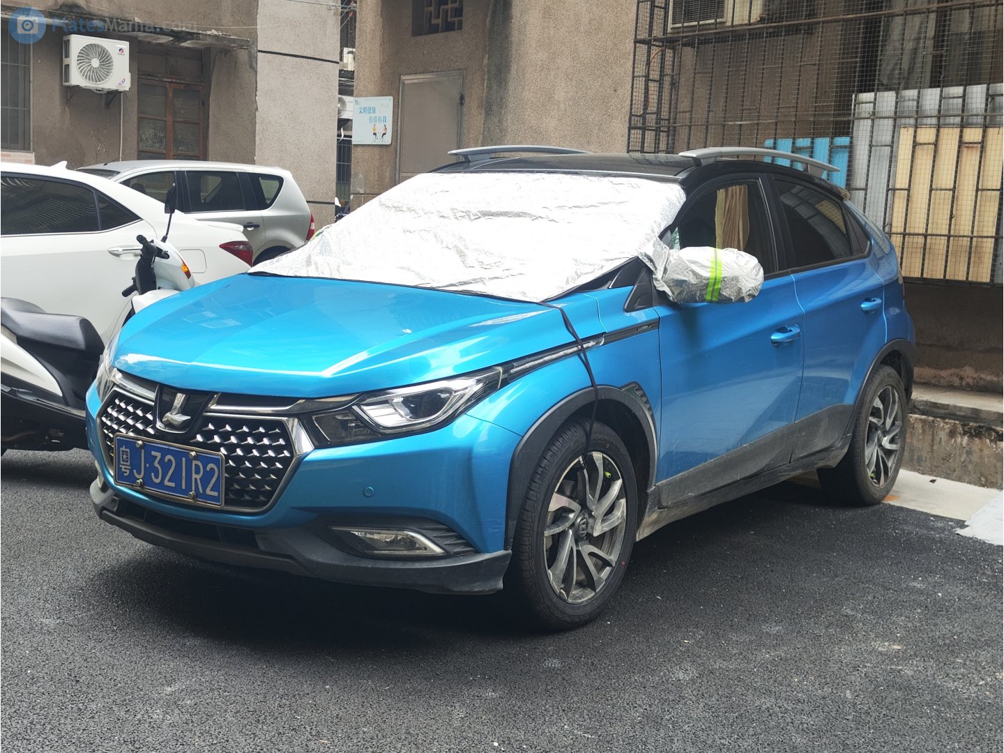 粤J·321R2, Luxgen U5 