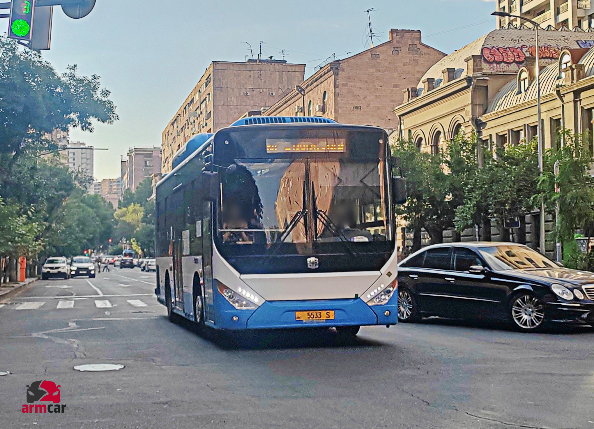 5533 S, ZhongTong LCK6860 