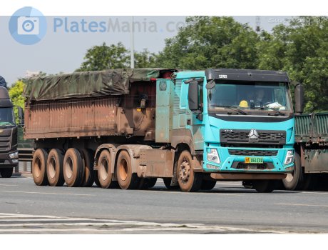 津A·06110D, CNHTC (Sinotruk) Howo / Chengdu V-Series