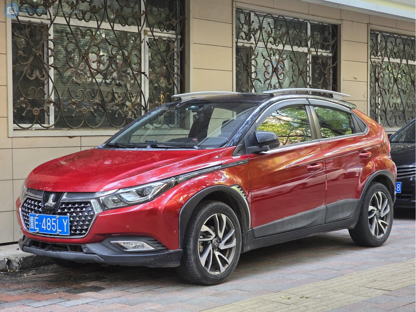 黑E·485LY, Luxgen U5 