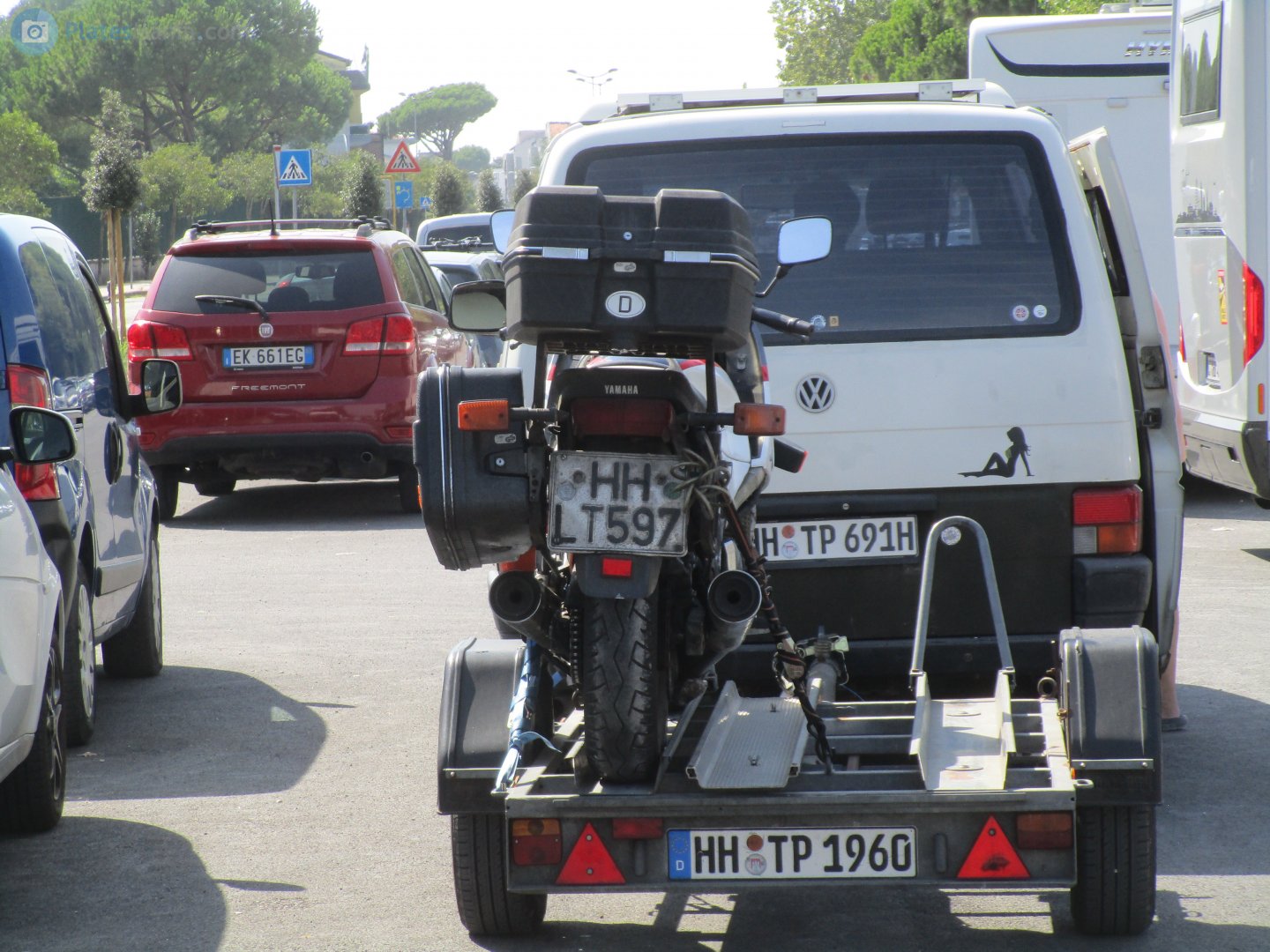 HH LT 597, Yamaha FJ 