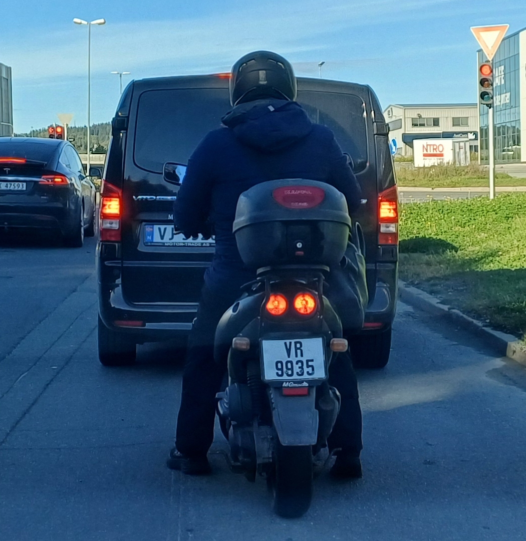 VR 9935, Aprilia SR 2nd & 3rd gen, 1997–2004