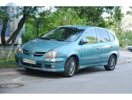 KA 5248 EB, Nissan Almera Tino