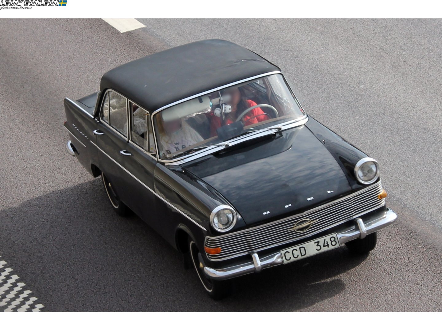 CCD 348, Opel Rekord 4-door Sedan (P2), 1960–1963