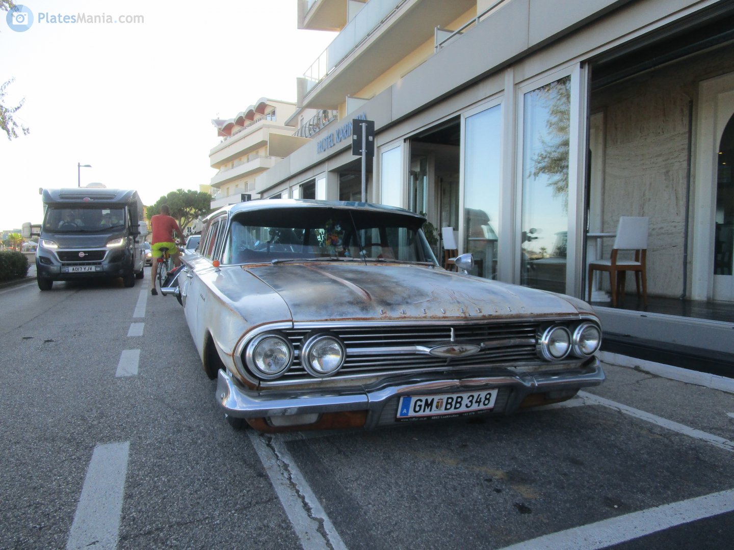 GM BB 348, Chevrolet Parkwood 1st gen 1960 (1535/1635; B-body), facelift, 1959–1960