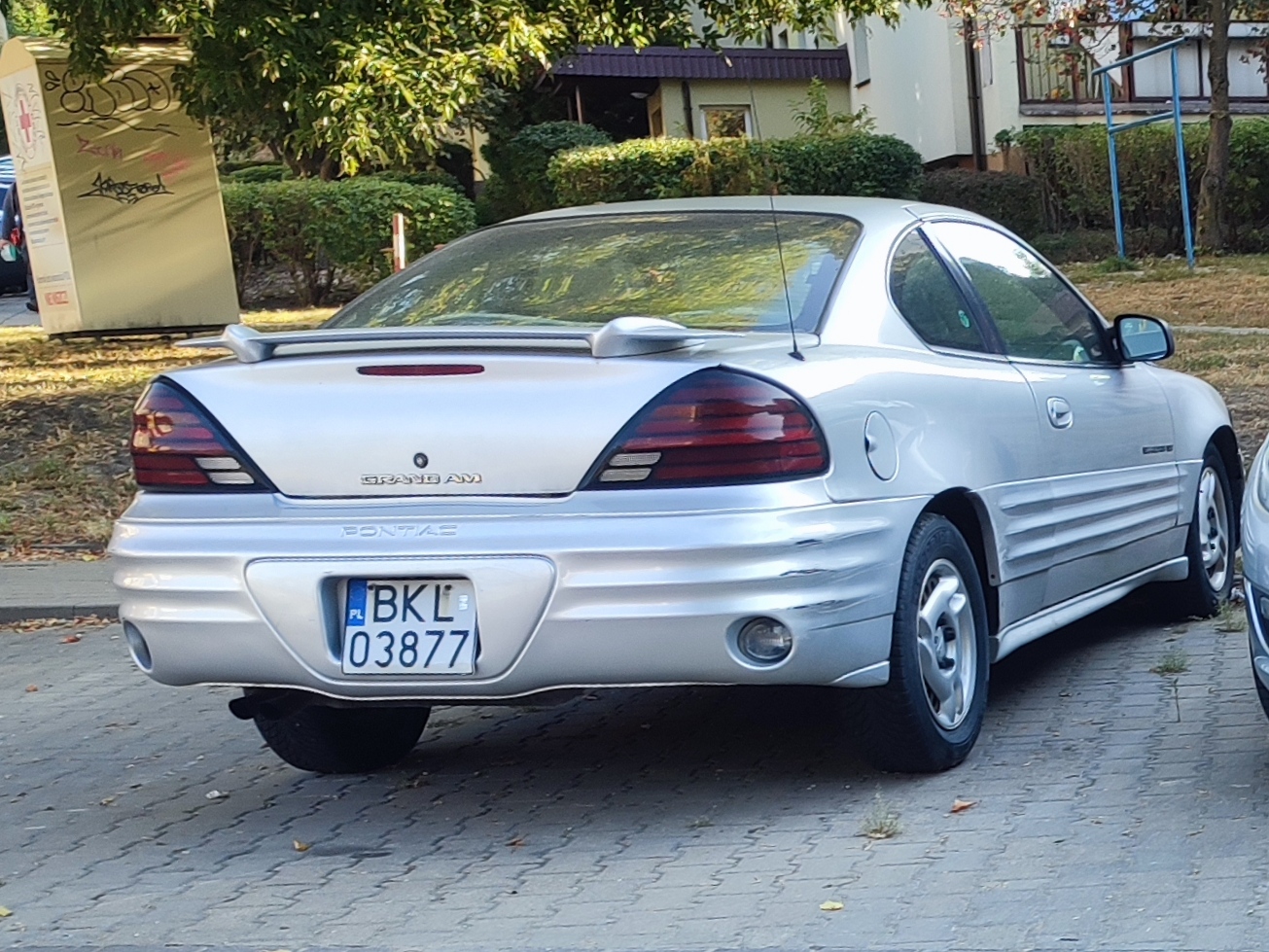 BKL 03877, Pontiac Grand Am 5th gen 2-door Coupé (GMX310), 1998–2005