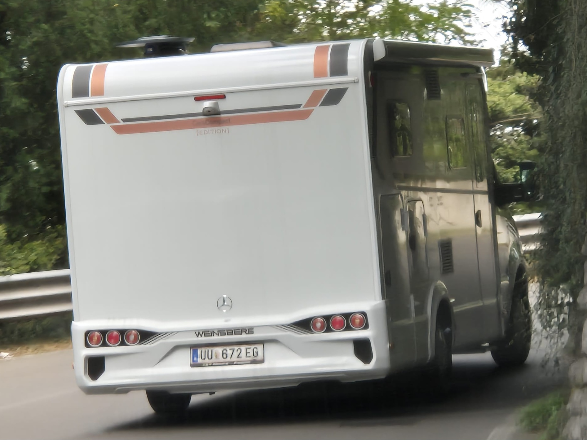 UU 672 EG, Weinsberg CaraCompact 