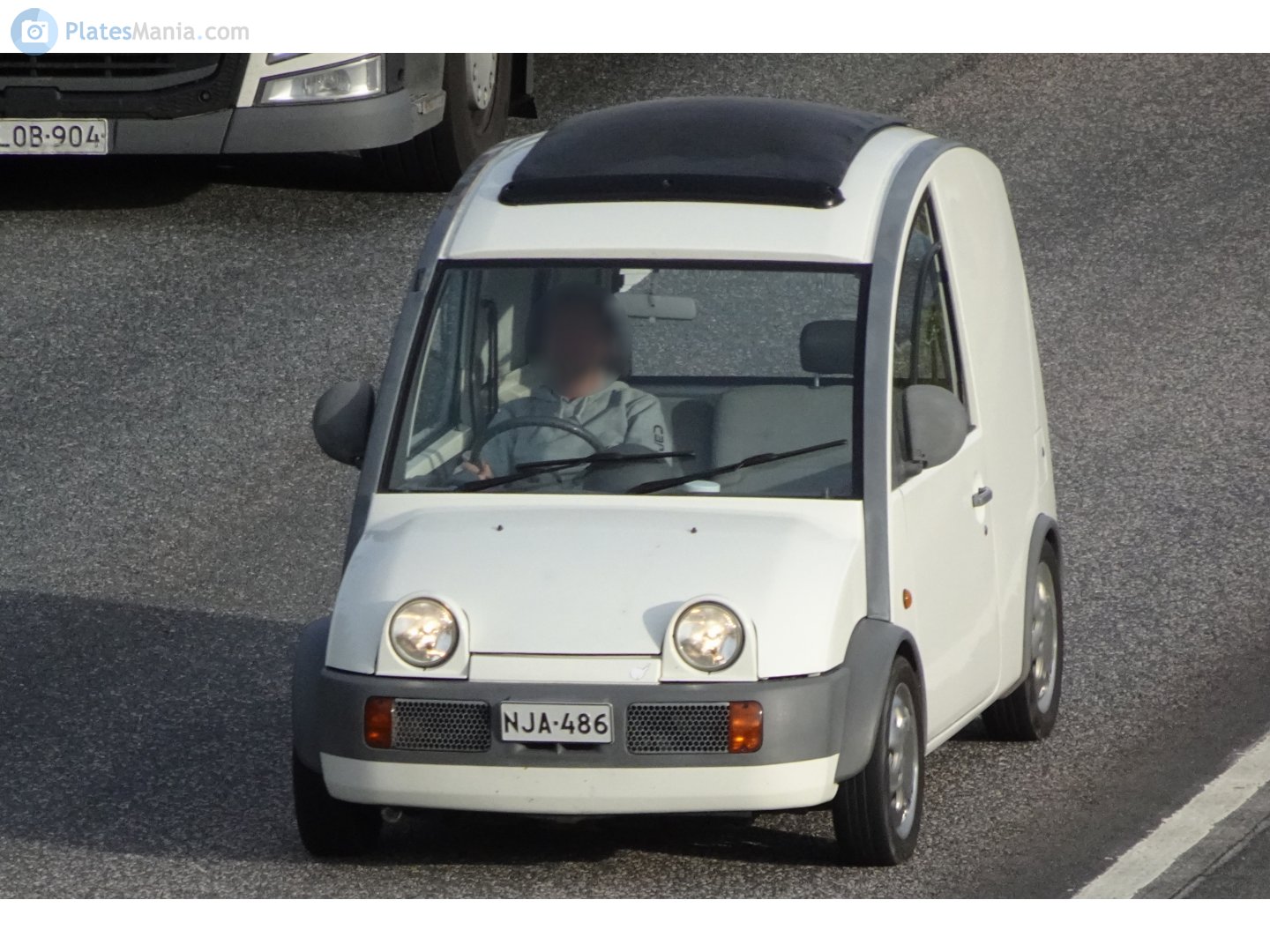 NJA-486, Nissan S-Cargo 1st gen (R-G20; JP-market), 1989–1990