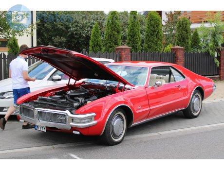 W 9YW, Oldsmobile Toronado