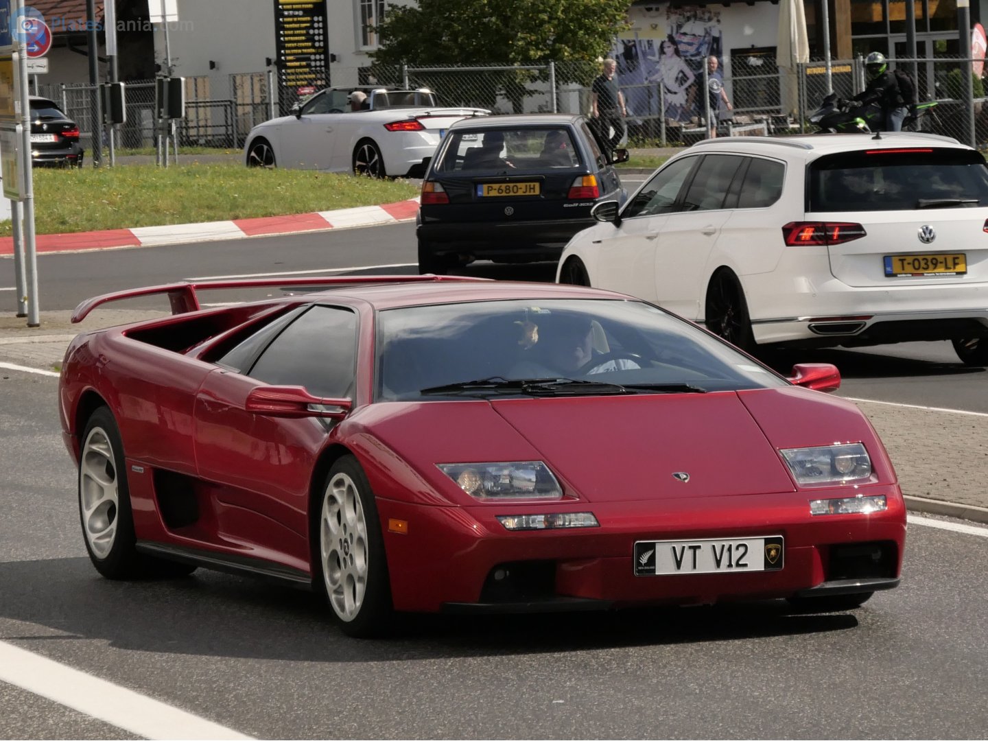 VT V12, Lamborghini Diablo Coupé, 1990–2001