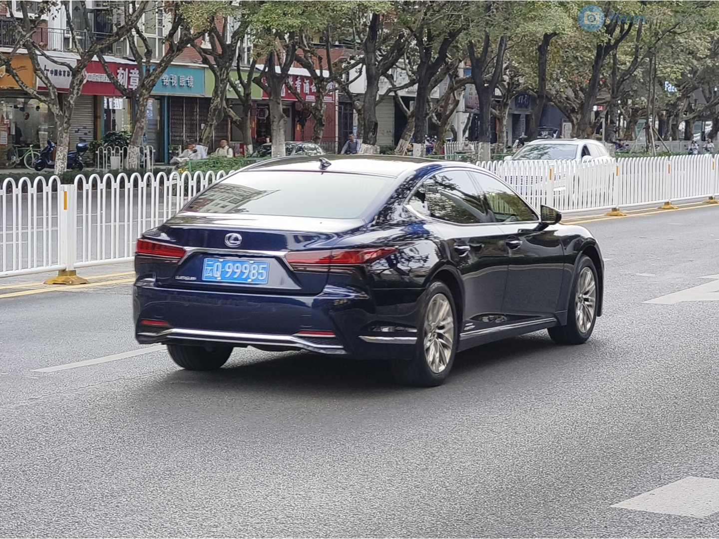 云Q·99985, Lexus LS 5th gen (XF50), 2017–