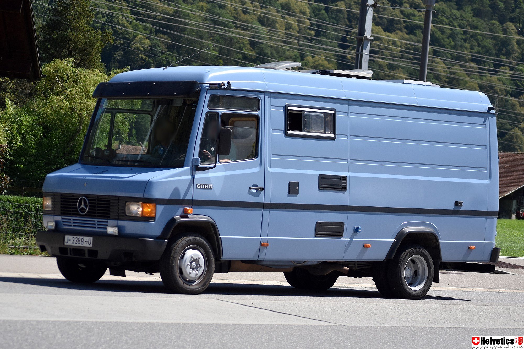 J 3388 U, Mercedes-Benz T2 2nd gen (668/669/670), 1986–1996