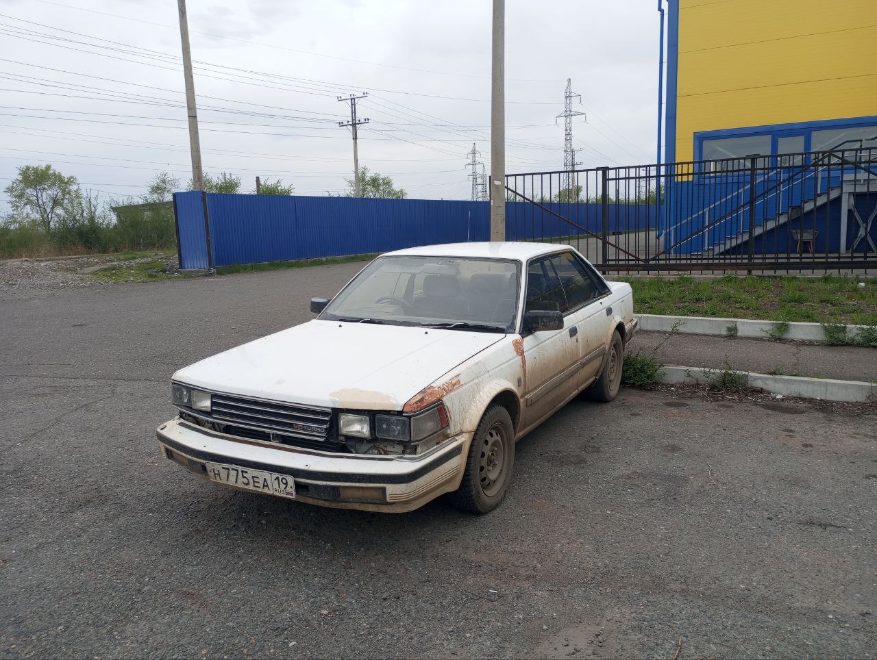 н 775 еа 19, Nissan Bluebird 7th gen Maxima Sedan (U11; JP-market), 1984–1988