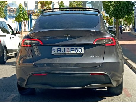 RJ F60, Tesla Model Y