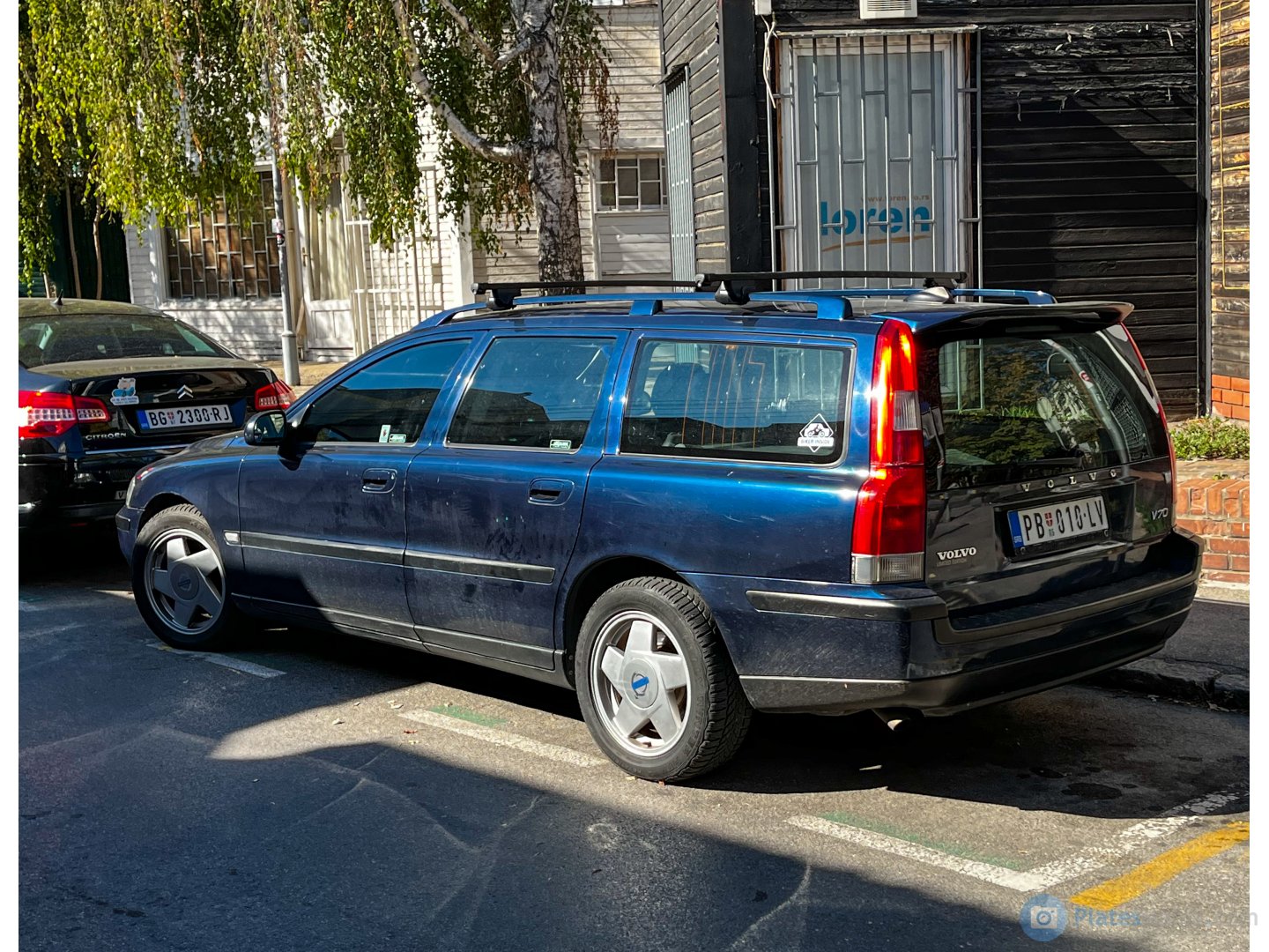 PB 010-LV, Volvo V70 2nd gen (285), 2000–2007