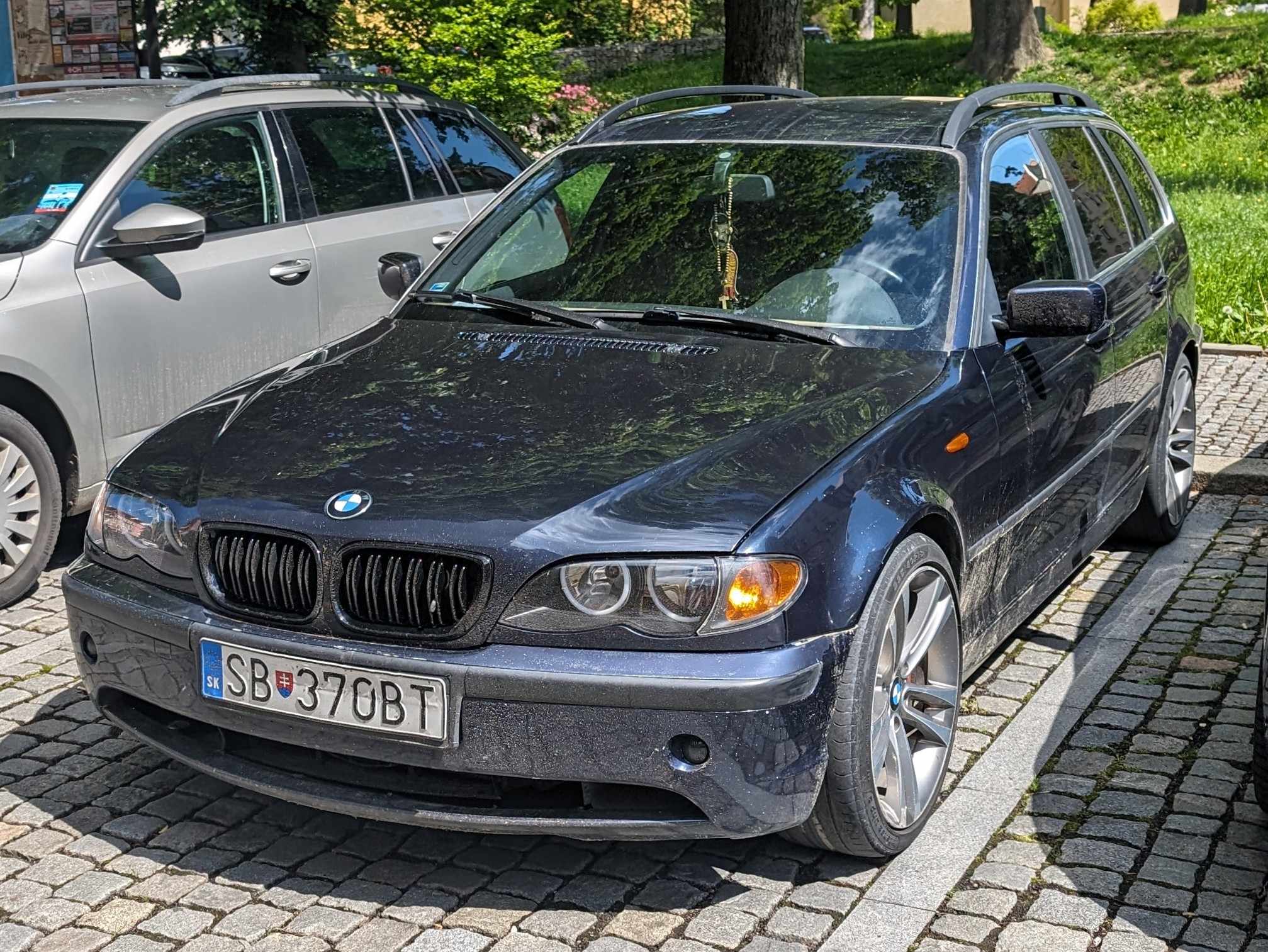 SB-370BT, BMW 3 Series 4th gen Touring (E46), 1999–2005