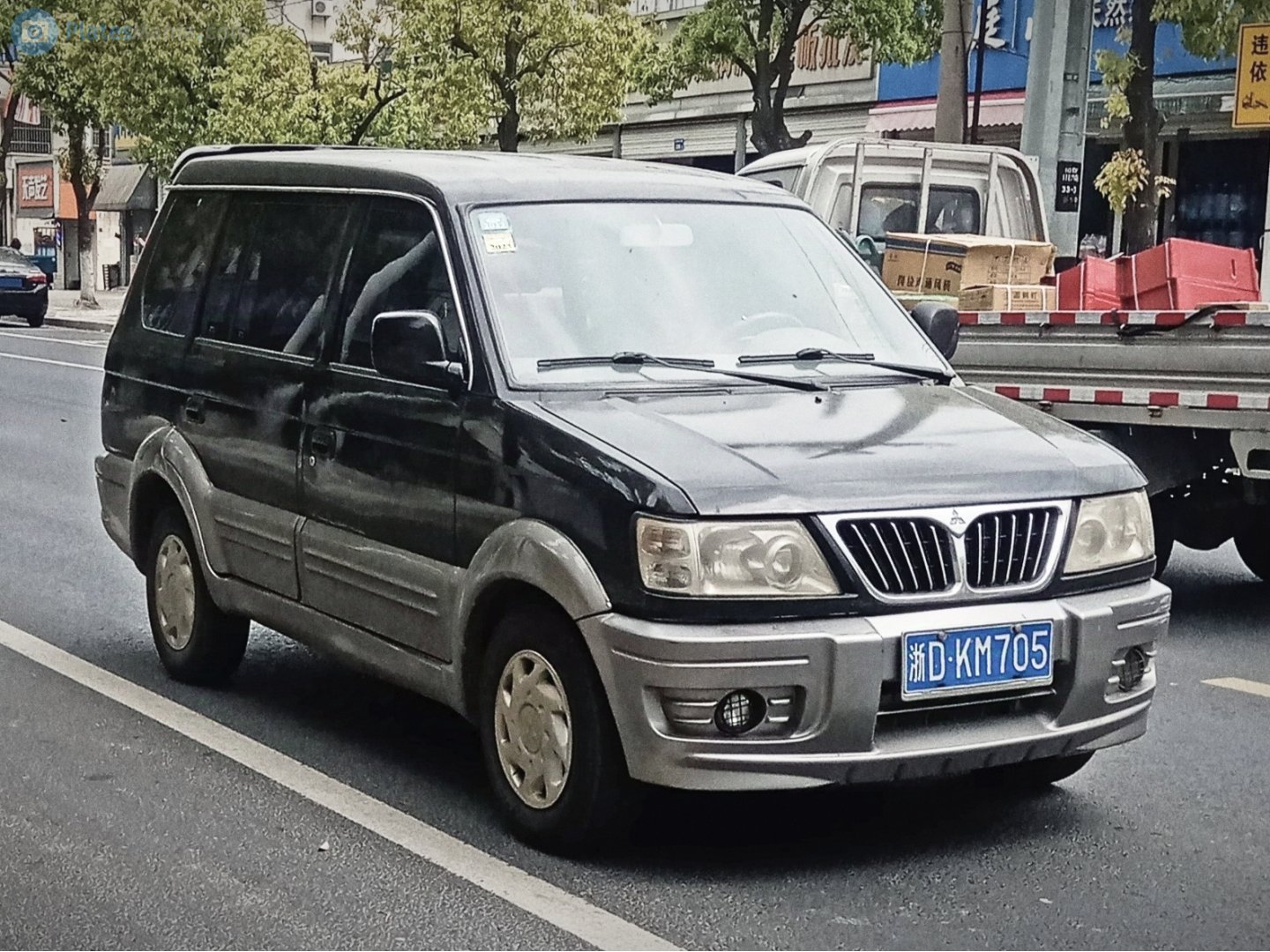 浙D·KM705, Mitsubishi Freeca 1st gen Wagon (VA/VB), 1997–2017