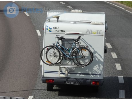 JHY 318, Pilote D/F-Series