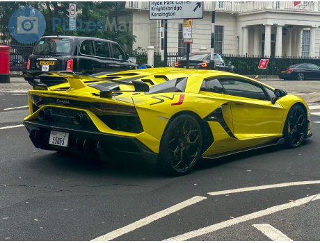 J 55055, Lamborghini Aventador