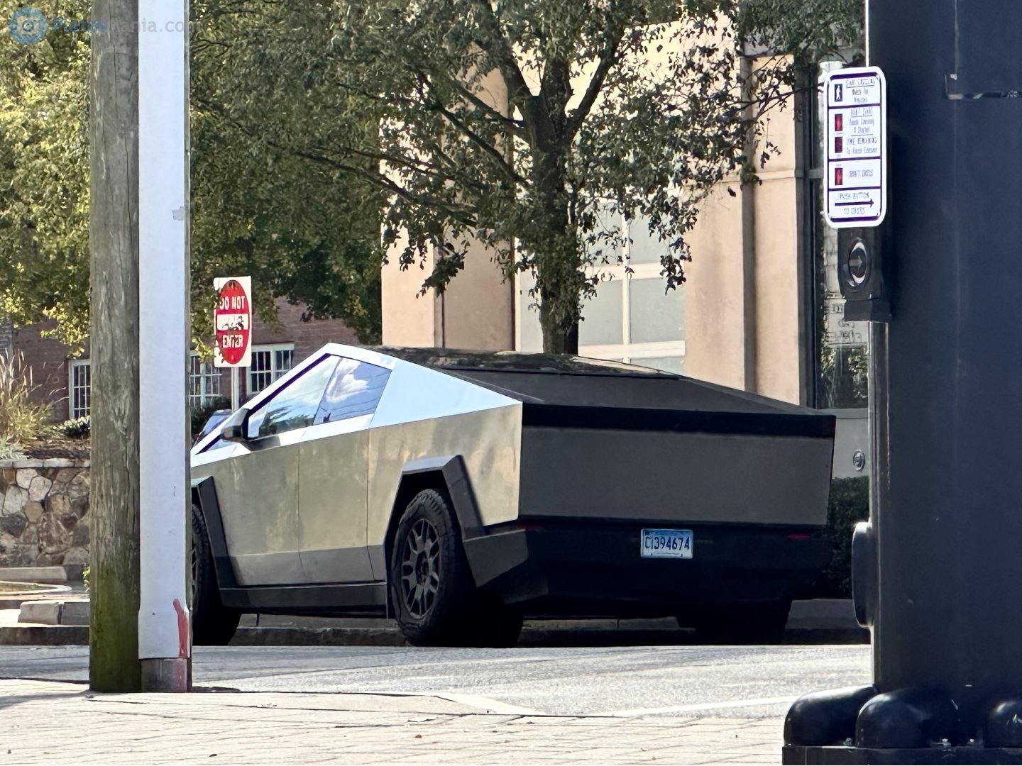 C-394674, Tesla Cybertruck 1st gen, 2023–