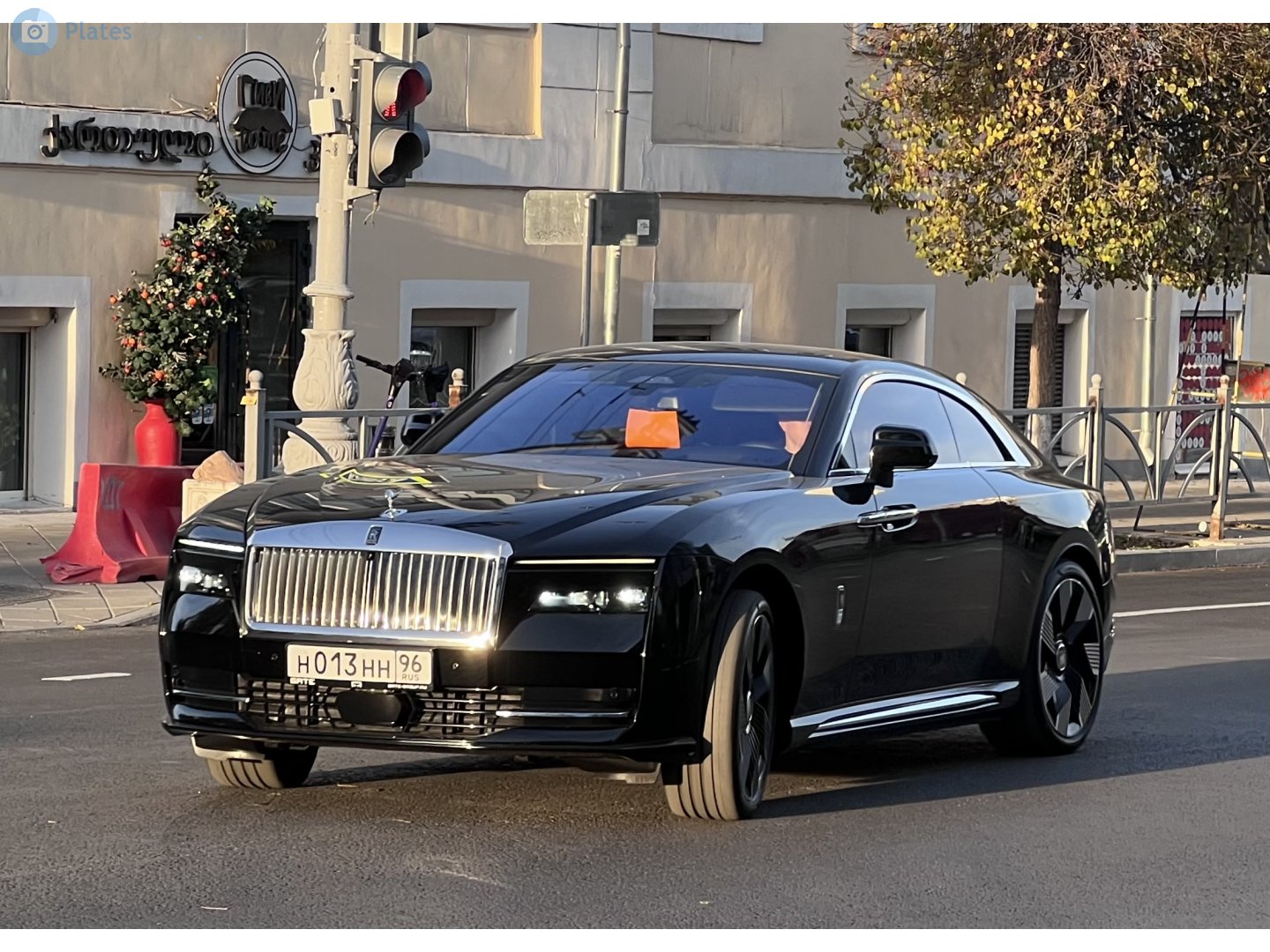 н 013 нн 96, Rolls-Royce Spectre 1st gen, 2023–