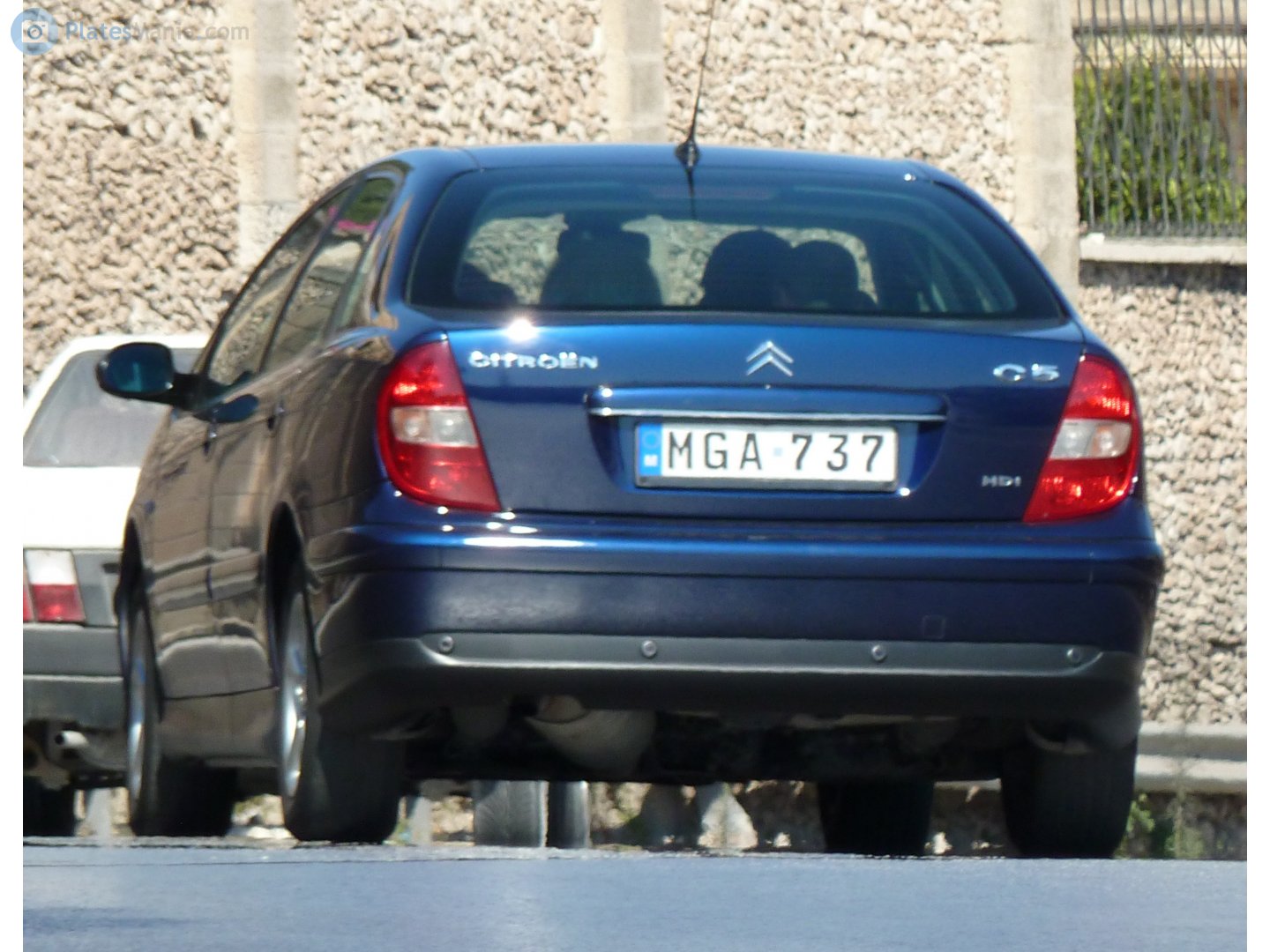 MGA 737, Citroёn C5 1st gen Liftback (DC), 2000–2004