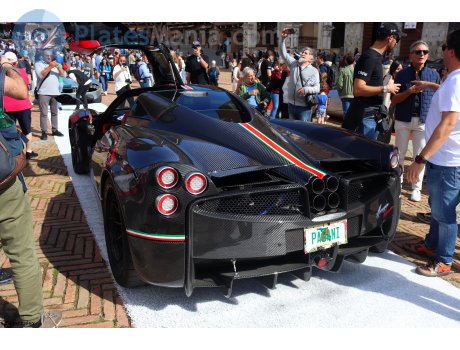 PAGANI, Pagani Huayra