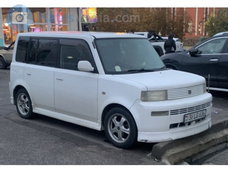 36 LG 636, Toyota bB