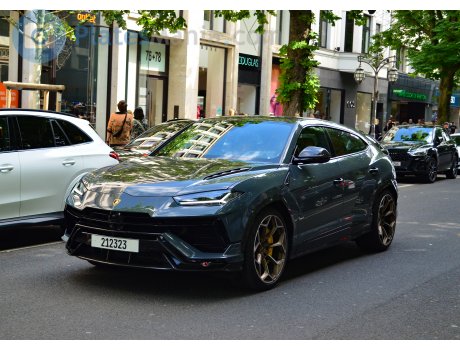 212323, Lamborghini Urus