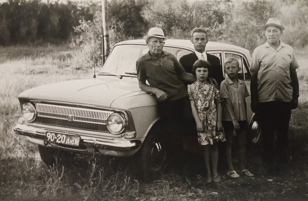 9020 АЮЖ, Izh Москвич-408/412 (Moskvich-408/412) 412ИЭ, 1970–1982