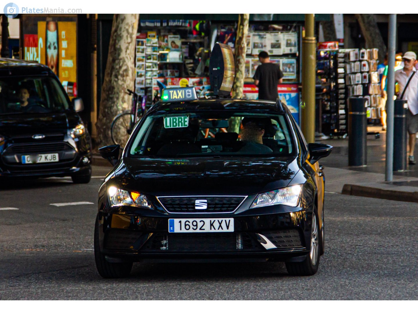 1692 KXV, SEAT León 3rd gen SportsTourer (5F5/5F8), 2013–2020