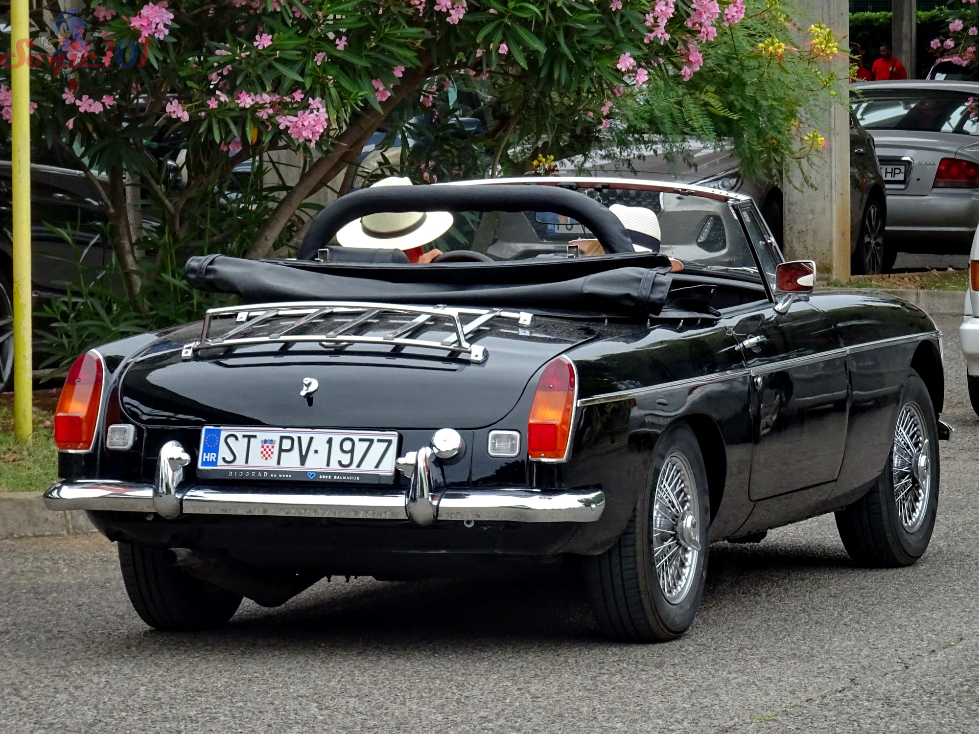 ST PV-1977, MG B 1st gen Roadster, 1962–1980
