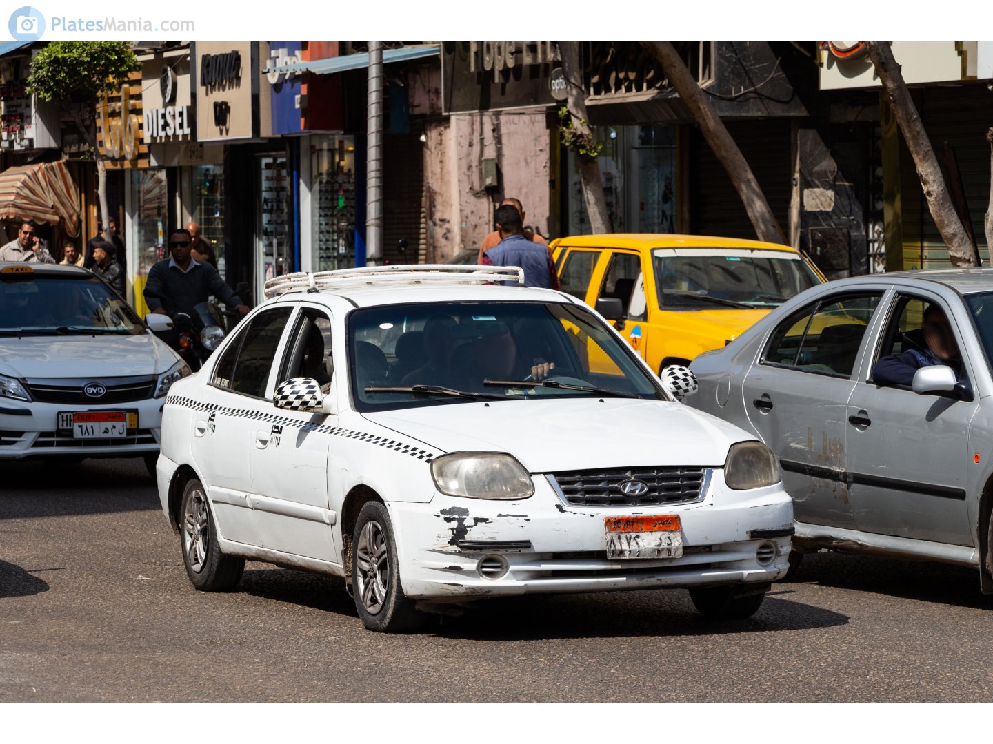 ٨١٧٢ رد, Hyundai Verna 1st gen Sedan (LC), facelift, 2003–2019