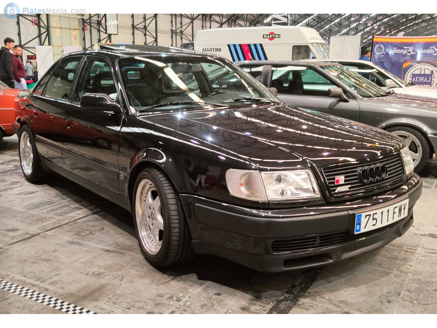 7511 FWY, Audi S4 1st gen Sedan (C4/4A2), 1991–1994