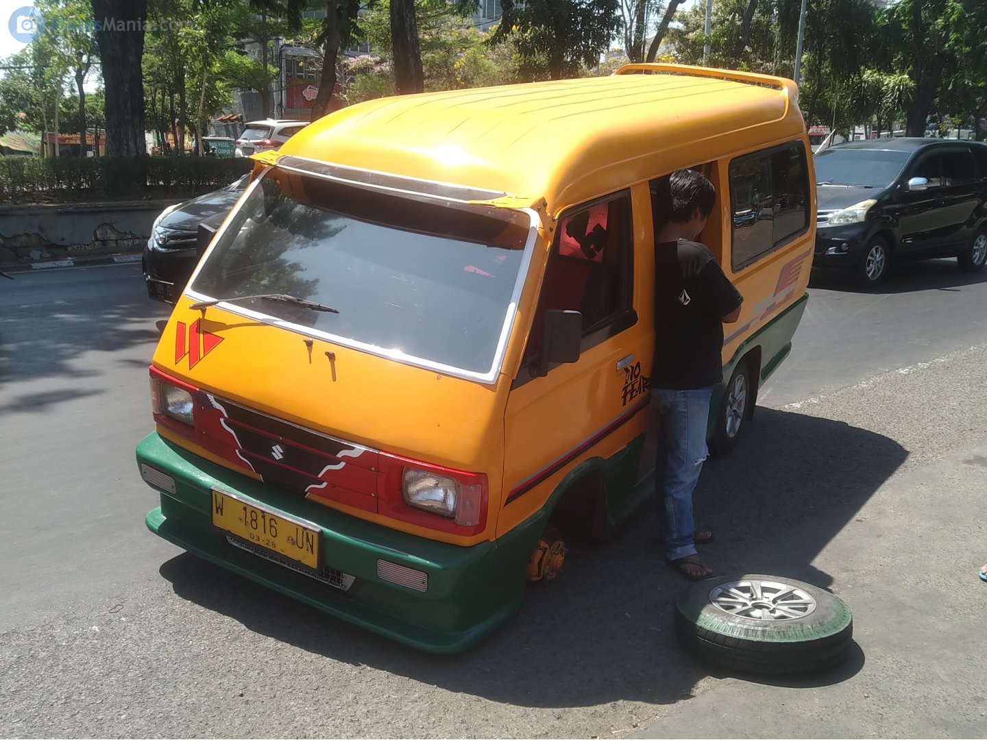 W 1816 UN, Suzuki Carry 7th gen Super Carry Extra Pickup (ST100; ID-market), 2nd facelift, 1986–2009