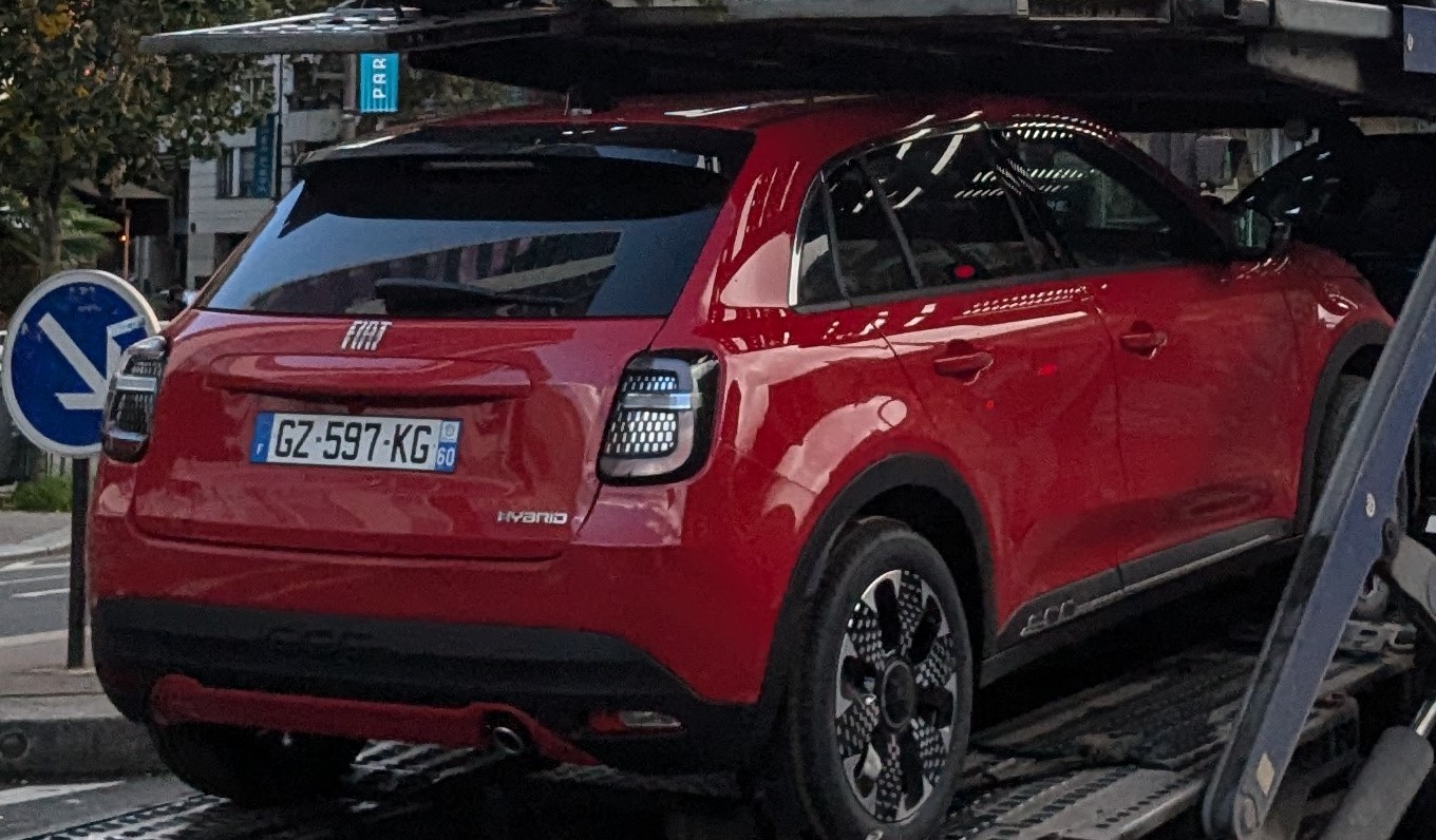 GZ-597-KG, FIAT 600 Crossover (364), 2023–