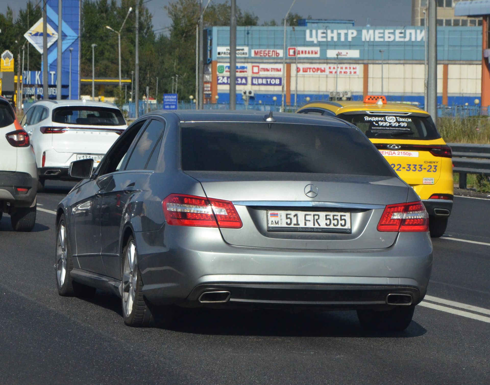 51 FR 555, Mercedes-Benz E-Klasse 4th gen Sedan (W212), 2009­–2013